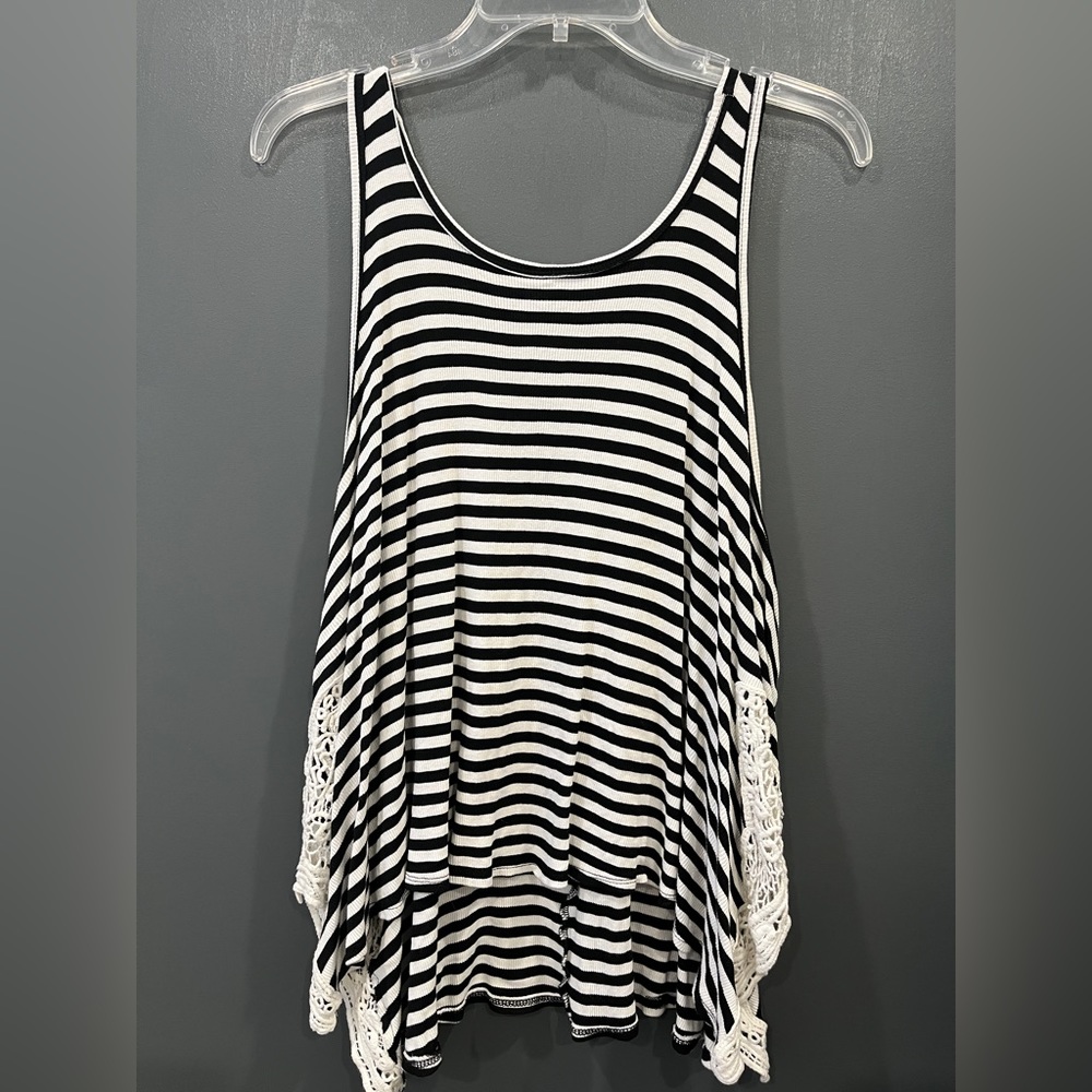 Black and white tank top